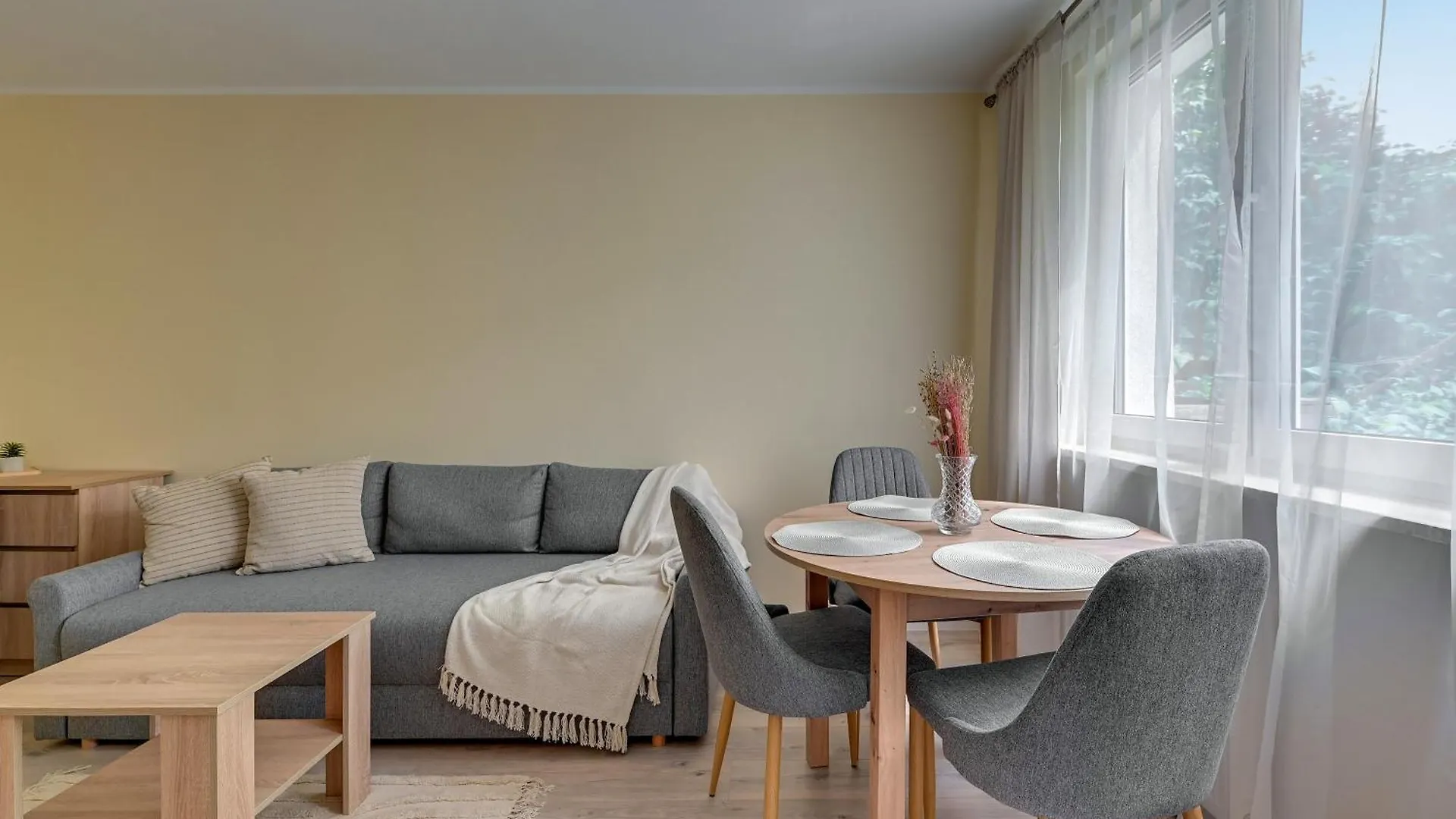 Chlopska By Downtown Apartments location